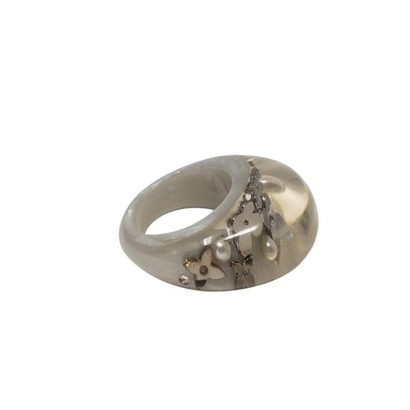Louis Vuitton Grey Clear Inclusion silver charm ring 6 ¼ US - Picture 4 of 8